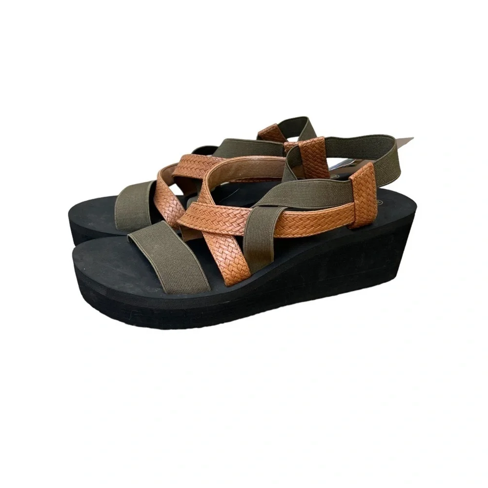 New with tags Muk Luks Sabine Comfort Wedge Sandals.